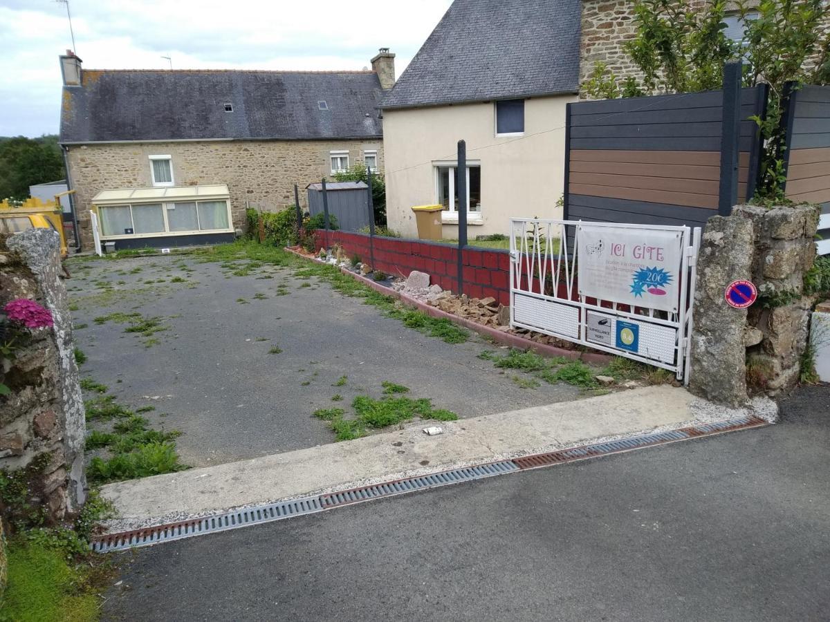 Do Mi Si La Do Re Gite Partage Saint-Carreuc Exterior photo